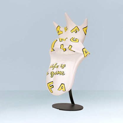 WONDERPLAYER sculpture en résine
Life is a game